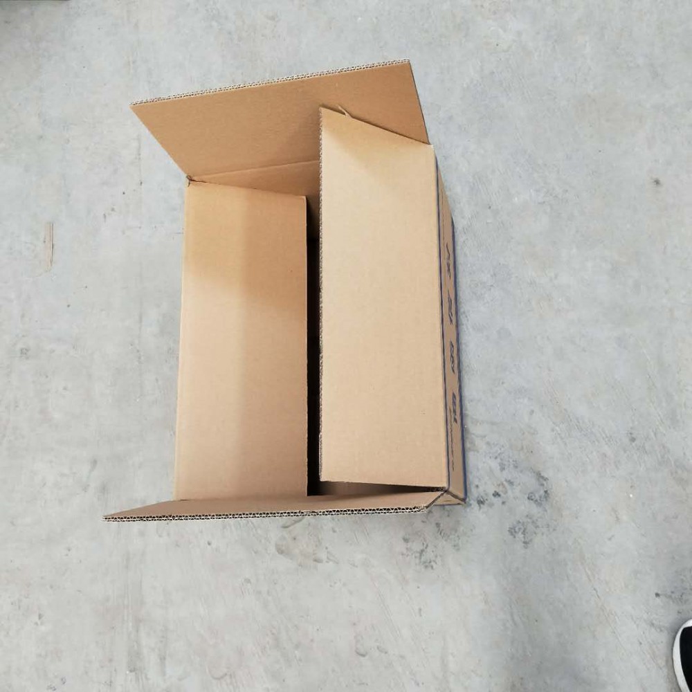 牛(niu)皮紙箱(xiang)